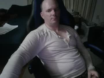 Emsguy1 Chaturbate stream image from December 17, 2024