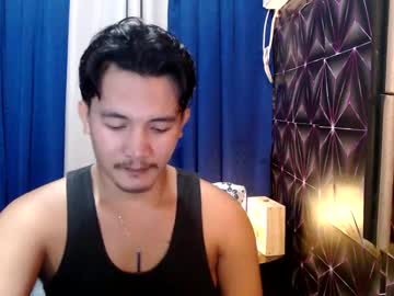 Hunkylloyd Chaturbate stream image from December 17, 2024