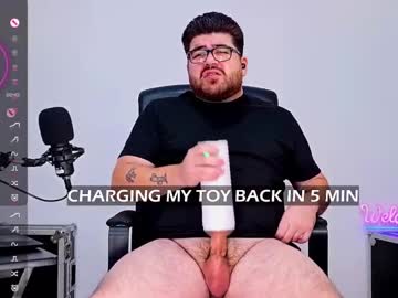 Jax_Luna Chaturbate stream image from December 17, 2024