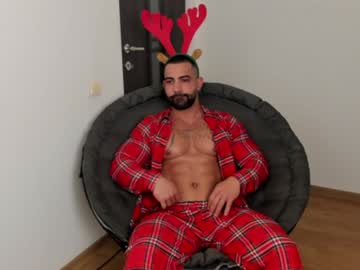 Jaxonhunk Chaturbate stream image from December 17, 2024