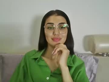 Jennie_Blum Chaturbate stream image from December 17, 2024