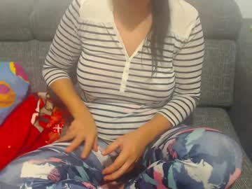 Jessiestar3 Chaturbate stream image from December 17, 2024