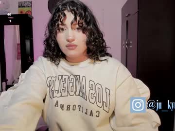 Ju_Kyung Chaturbate stream image from December 17, 2024