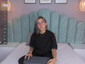 Karoll_Santos Chaturbate stream image from December 17, 2024