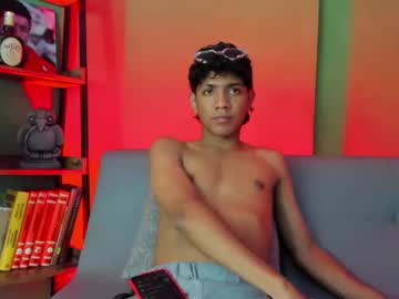 Kimerico_04 Chaturbate stream image from December 17, 2024