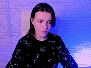 Kiminonawwa Chaturbate stream image from December 17, 2024
