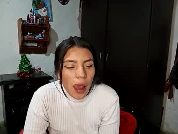 Lia_Hottie Chaturbate stream image from December 17, 2024