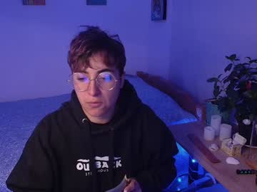 Lil__Cat Chaturbate stream image from December 17, 2024