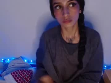 Lil_Lisaa Chaturbate stream image from December 17, 2024