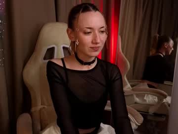 Maddygarcia Chaturbate stream image from December 17, 2024