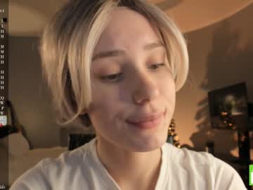 Margarethowell Chaturbate stream image from December 17, 2024