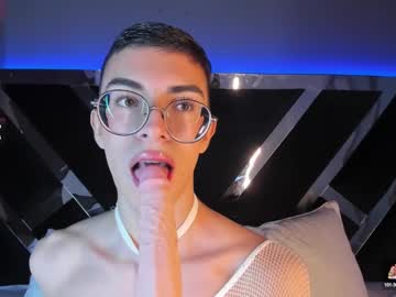 Maxirogers Chaturbate stream image from December 17, 2024