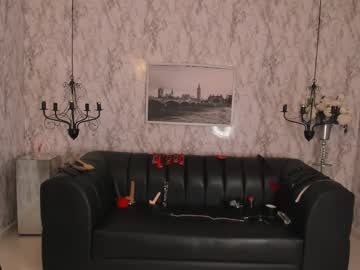 Miia_Foxy_ Chaturbate stream image from December 17, 2024