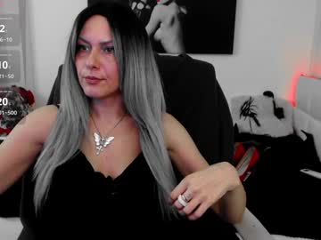 Mistressevelyn_ Chaturbate stream image from December 17, 2024