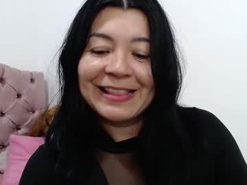 Naturally_Mature Chaturbate stream image from December 17, 2024