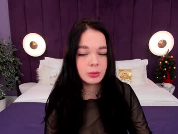 Nikaflowers Chaturbate stream image from December 17, 2024