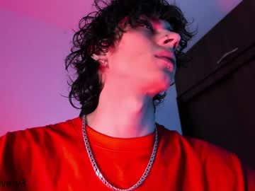 Olliver___Y Chaturbate stream image from December 17, 2024