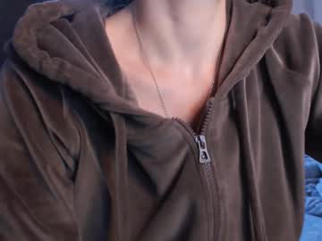 Pineapple__Mood Chaturbate stream image from December 17, 2024