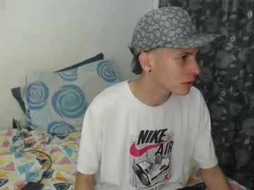Saam_Hott_ Chaturbate stream image from December 17, 2024