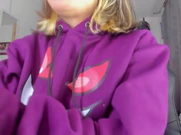 Saralolo420 Chaturbate stream image from December 17, 2024