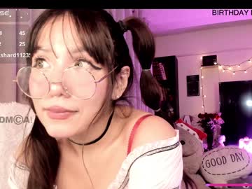 Shyangie24 Chaturbate stream image from December 17, 2024