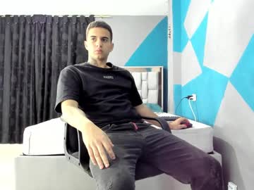 Simonkeler Chaturbate stream image from December 17, 2024