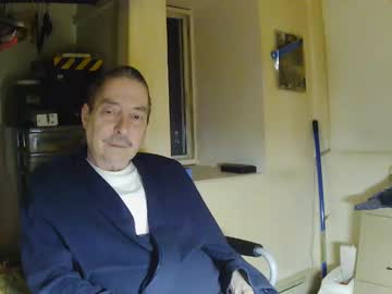 Tetuo2 Chaturbate stream image from December 17, 2024