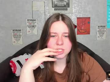 Tutti_Fruttyy Chaturbate stream image from December 17, 2024