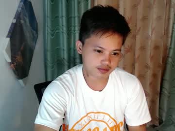 Urhot_Fucker13 Chaturbate stream image from December 17, 2024