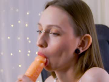 W_Luv Chaturbate stream image from December 17, 2024