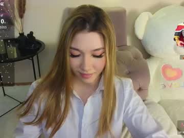 Alinaroses Chaturbate stream image from December 17, 2024