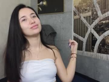Babbystar Chaturbate stream image from December 17, 2024