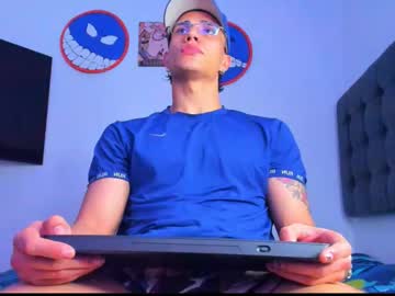 Benjamin_Calloway Chaturbate stream image from December 17, 2024