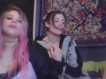 Burnthemail Chaturbate stream image from December 17, 2024