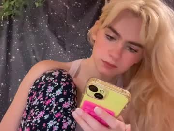 Honeyxlimbed Chaturbate stream image from December 17, 2024