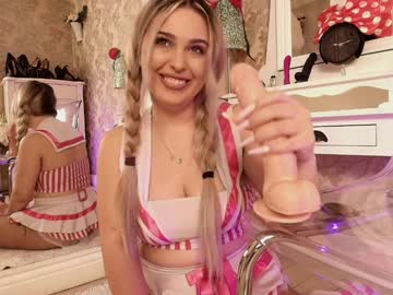 Jolliebia Chaturbate stream image from December 17, 2024