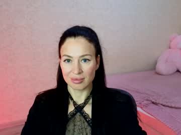 Krasfeya Chaturbate stream image from December 17, 2024