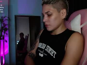 Laura_R23 Chaturbate stream image from December 17, 2024