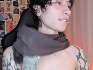 Liamelf Chaturbate stream image from December 17, 2024