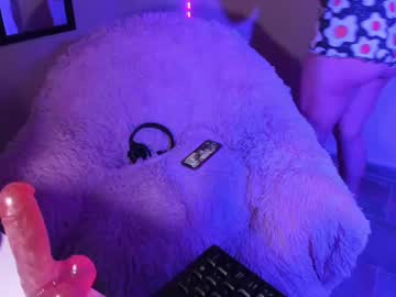 Madelinebenet Chaturbate stream image from December 17, 2024