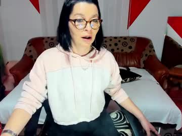Naughtyalliah Chaturbate stream image from December 17, 2024