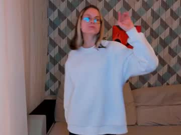 Noralynch Chaturbate stream image from December 17, 2024