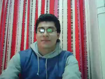 Oomaurooo Chaturbate stream image from December 17, 2024