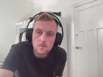Pancakerollxo Chaturbate stream image from December 17, 2024