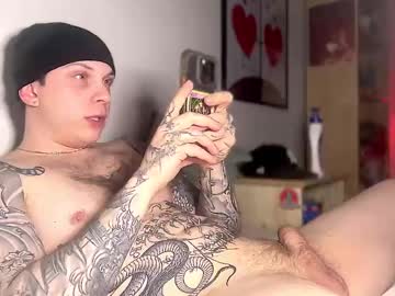 Redrumbackwards Chaturbate stream image from December 17, 2024