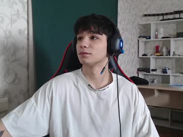 Rik_And Chaturbate stream image from December 17, 2024