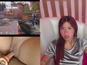 Ximenareid Chaturbate stream image from December 17, 2024
