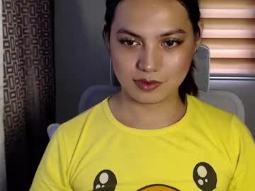 Xxjulielovesyouxx Chaturbate stream image from December 17, 2024