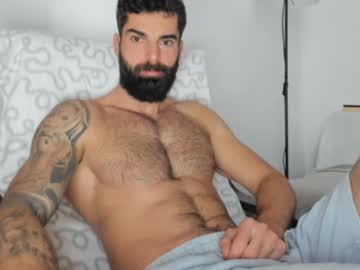Cuteeboy Chaturbate stream image from December 17, 2024
