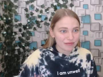 Klerkarina Chaturbate stream image from December 17, 2024